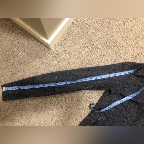 Lululemon, long sleeve zipper sweater, black/grey - Picture 6 of 8
